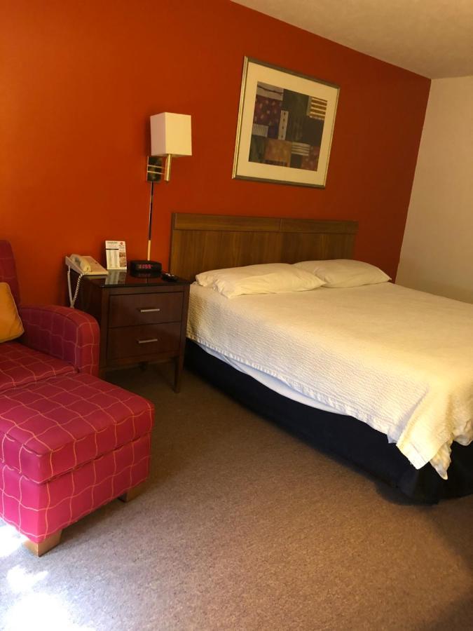 Coronado Motel & Rv Park Lindsborg Buitenkant foto